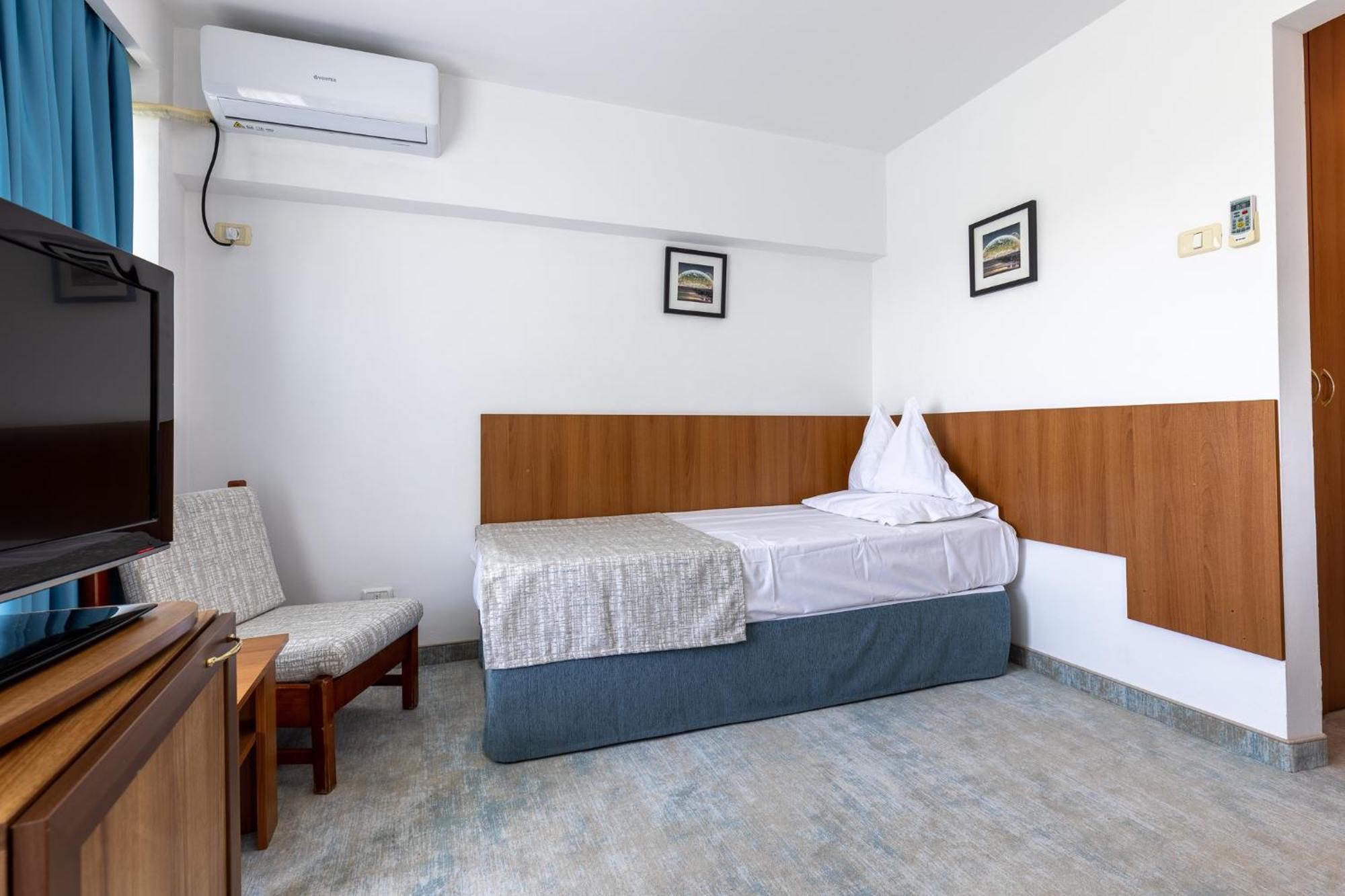 Hotel Condor Мамая Экстерьер фото